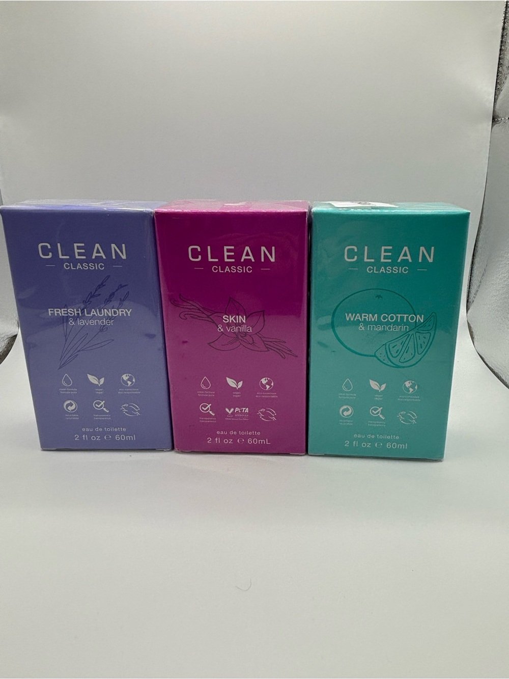 CLEAN Classic Eau de Toilette 2 Fl Oz Fresh Laundry Skin Vanilla Mandarin - Picture 8 of 8